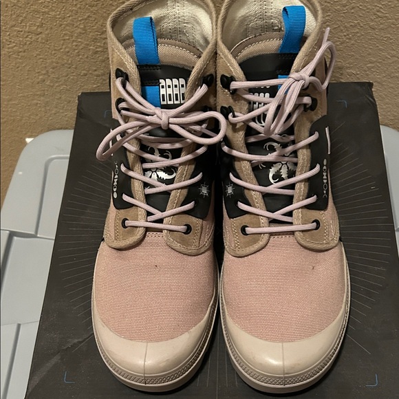 Palladium Other - Palladium Destiny Pampa Witch Queen size 12 EUC in box Dune color